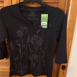 Green source black beaded medium top. NWT